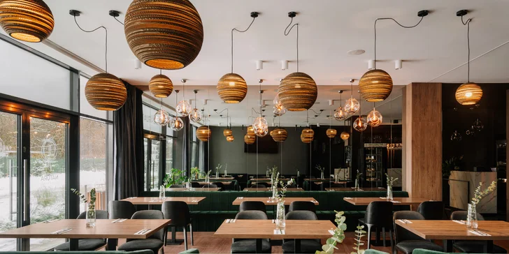 Dovolenka pri Balte pre páry aj rodiny: moderný rezort s wellness, bazénom a stravou, 5 min. od pláže