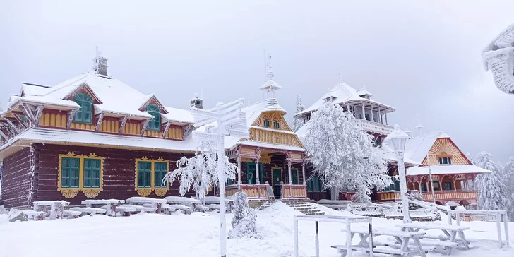 Jurkovičove útulne na Pustevnách: pobyt s raňajkami aj večerou vo valašskej reštaurácii Libušín