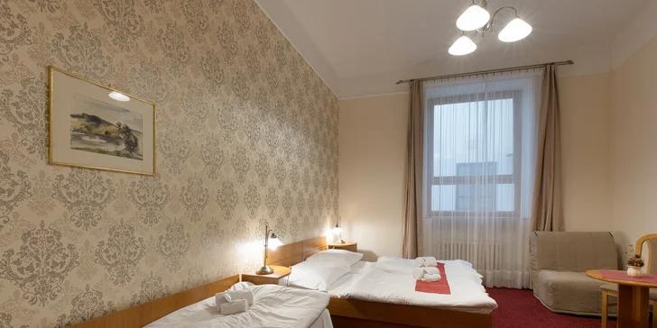 Pobyt v Telči v hoteli na námestí: všedné dni aj víkendy, polpenzia, víno aj káva