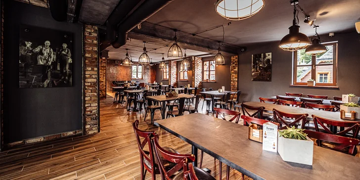 Aktívny pobyt v Krkonošiach: polpenzia, wellness aj romantický balíček s masážou