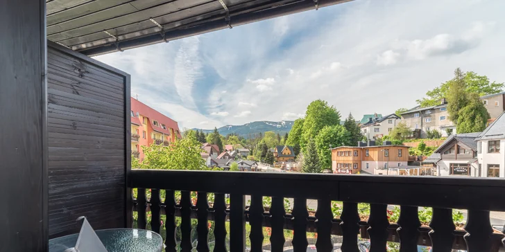 Aktívny pobyt v Krkonošiach: polpenzia, wellness aj romantický balíček s masážou