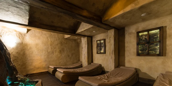 Aktívny pobyt v Krkonošiach: polpenzia, wellness aj romantický balíček s masážou