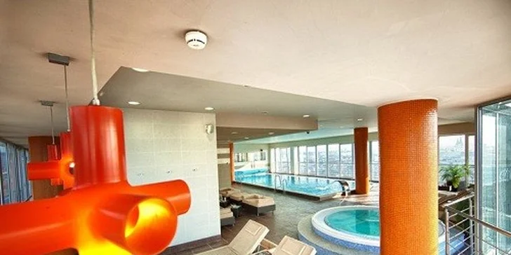 2 hodiny vo wellness centre v HOLIDAY INN****