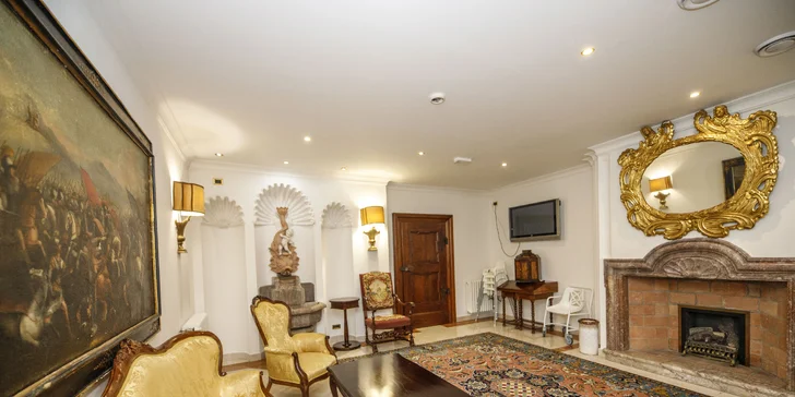 Oddychový pobyt pre dvoch v Starom Meste: 4* ubytovanie s raňajkami a prechádzky Prahou