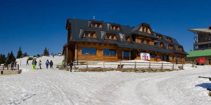 Pobyt priamo na vrchole Lysé hory: horská chata s polpenziou