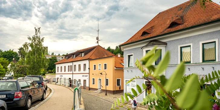 Krásy Českého Krumlova: zrekonštruovaný penzión pri rieke a raňajky