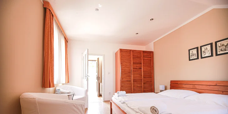 Spoznajte krásy Českého Krumlova: pobyt s hodinou vo vírivke, ideálny pre pár aj celú rodinu