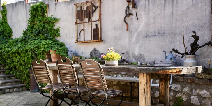 Historický penzión so záhradou priamo pod Sv. kopečkom v Mikulove s výhľadom na zámok