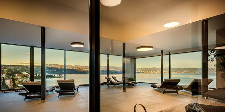 Chorvátska Opatija: 3* hotel priamo na promenáde, polpenzia, infinity bazén
