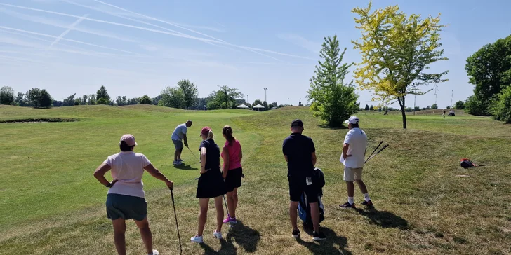 Intenzívny golfový kurz v Apex golf club v Báči pod vedením Lukáša Pullmana