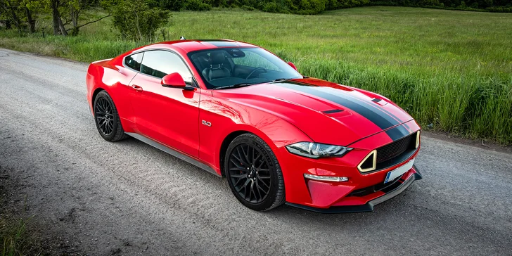 Legendárny FORD MUSTANG GT 5.0 V8: Jazda v premávke ako vodič alebo spolujazdec až v 3 mestách