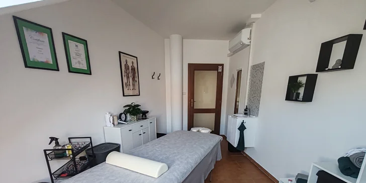 Klasická masáž, mäkké techniky alebo manuálna lymfodrenáž na boj s bolesťou či opuchmi