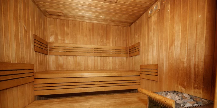 Pohodový pobyt pri Lysej hore s wellnessom, výletmi a stravou