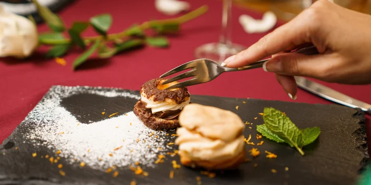 Pohodový pobyt pri Lysej hore s wellnessom, výletmi a stravou