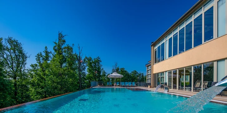 Rodinný relax s výhľadom na maďarské hory: neobmedzený wellness, polpenzia a množstvo aktivít pre deti