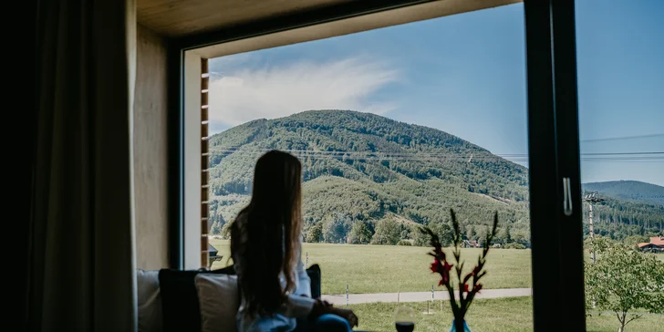 Dizajnový hotel v Beskydách: apartmán s vírivkou, vychýrená kuchyňa, polpenzia