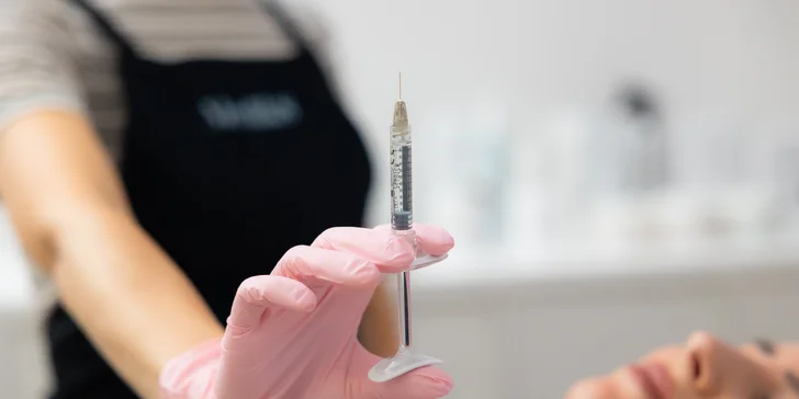 Zväčšenie a modelácia pier pomocou kyseliny hyalurónovej