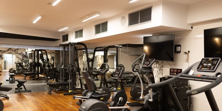 Pokojný hotel neďaleko Energylandie s raňajkami či polpenziou