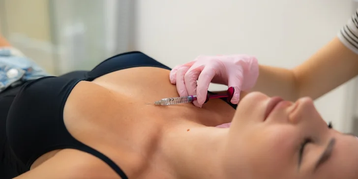 Skinbooster: Aplikácia kyseliny hyalurónovej pre hĺbkovú hydratáciu pleti