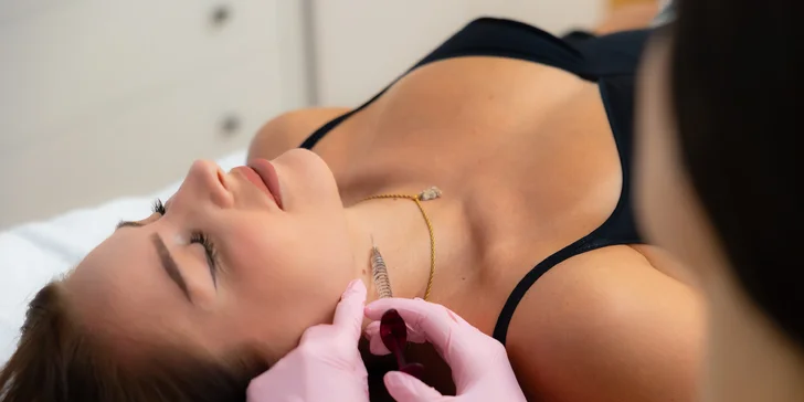 Skinbooster: Aplikácia kyseliny hyalurónovej pre hĺbkovú hydratáciu pleti