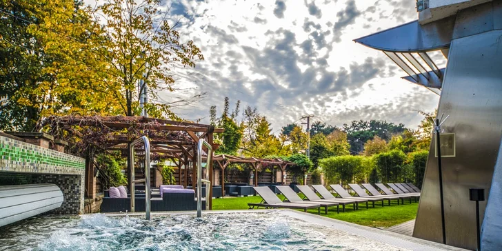 Relax v štvorhviezdičkovom hoteli s vlastnou plážou, neobmedzeným wellness a zábavou pre celú rodinu