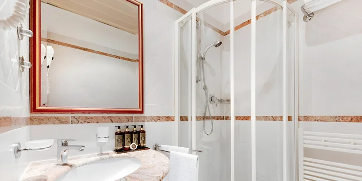 Talianske prázdniny: 4* hotel s bazénom, 500 metrov od pláže, polpenzia aj plná penzia