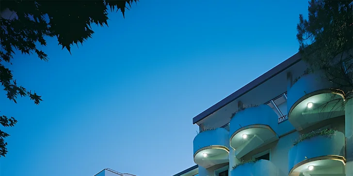 Talianske prázdniny: 4* hotel s bazénom, 500 metrov od pláže, polpenzia aj plná penzia