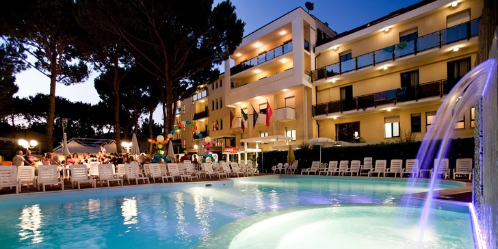 Talianske prázdniny: 4* hotel s bazénom, 500 metrov od pláže, polpenzia aj plná penzia
