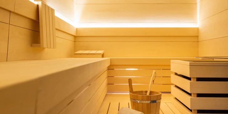 Gutensteinské Alpy: 4* zámocký hotel s raňajkami či polpenziou a wellness o rozlohe 400 m²