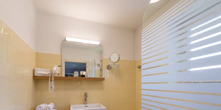 Aktívna dovolenka aj relax v Rakúsku: hotel s raňajkami a polpenziou, wellness, šport i výlety