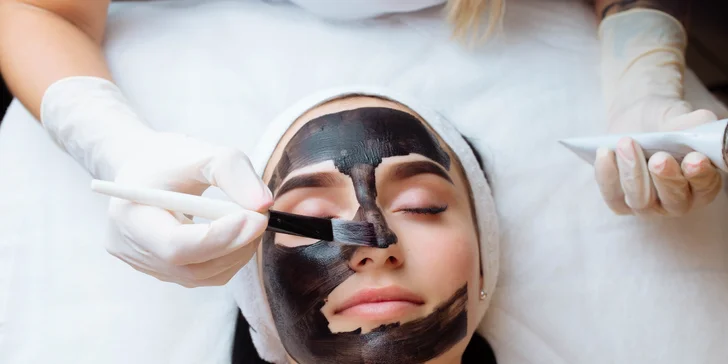 Hollywood peel: Karbónový peeling pre krásny, rozžiarený a jednotný tón pleti