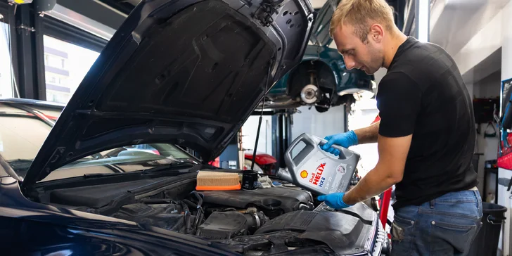 Výmena oleja a filtrov vo vašom aute: materiál v cene alebo vlastný