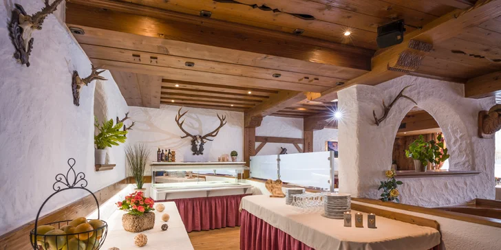 Dovolenka v rakúskom údolí Zillertal: horský hotel s polpenziou a saunovým svetom