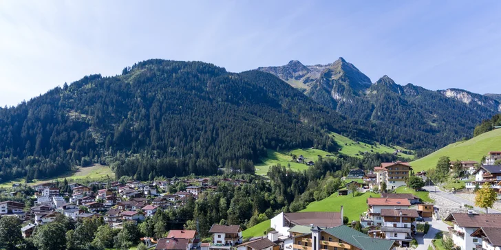 Dovolenka v rakúskom údolí Zillertal: horský hotel s polpenziou a saunovým svetom