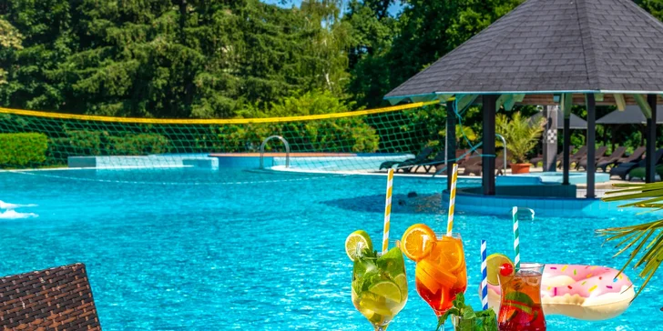 Wellness pobyt s termálnou vodou, saunami aj detským bazénom a množstvo aktivít nielen v lete