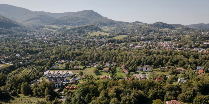 Pobyt v poľskej Ustroni: izba s výhľadom na hory alebo apartmán, raňajky či polpenzia, wellness aj privátne