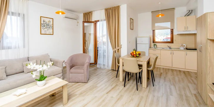 Dovolenka v Čiernej Hore: priestranné apartmány s výhľadom na more, výlety do múzea i aquaparku