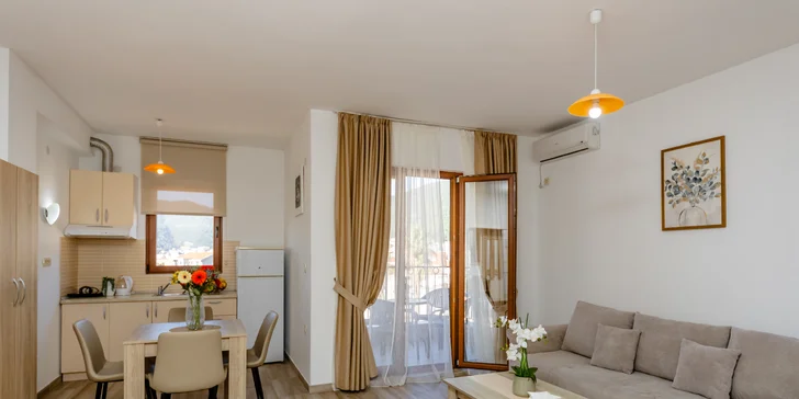 Dovolenka v Čiernej Hore: priestranné apartmány s výhľadom na more, výlety do múzea i aquaparku