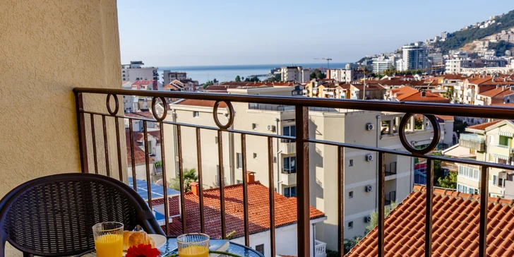 Dovolenka v Čiernej Hore: priestranné apartmány s výhľadom na more, výlety do múzea i aquaparku