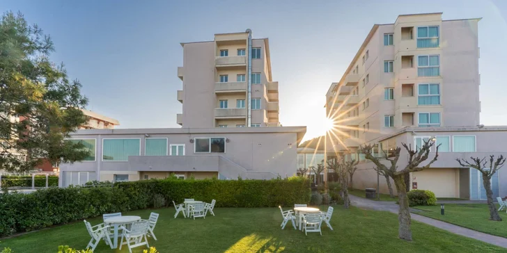 Dovolenka v Taliansku: hotel priamo pri pláži, polpenzia aj vonkajší bazén