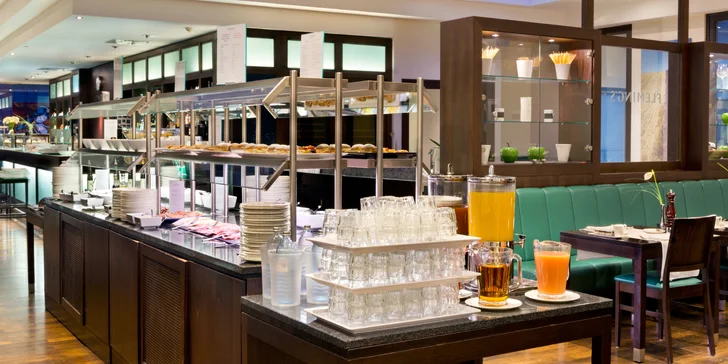 4* hotel len 2 km od historického centra Viedne s raňajkami a saunou