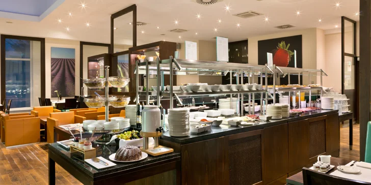 4* hotel len 2 km od historického centra Viedne s raňajkami a saunou