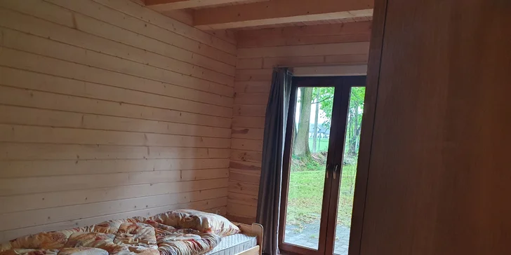 Pokojný hotel neďaleko Energylandie s raňajkami či polpenziou