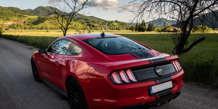 Legendárny FORD MUSTANG GT 5.0 V8: Jazda v premávke ako vodič alebo spolujazdec až v 3 mestách