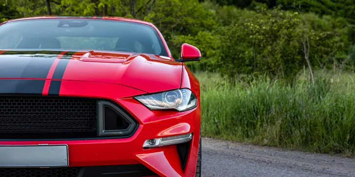 Legendárny FORD MUSTANG GT 5.0 V8: Jazda v premávke ako vodič alebo spolujazdec až v 3 mestách