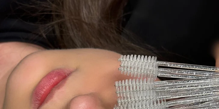 Kozmetické ošetrenia: Hydrabeauty alebo Oxygeneo či laminácia obočia v Lashes by Ess