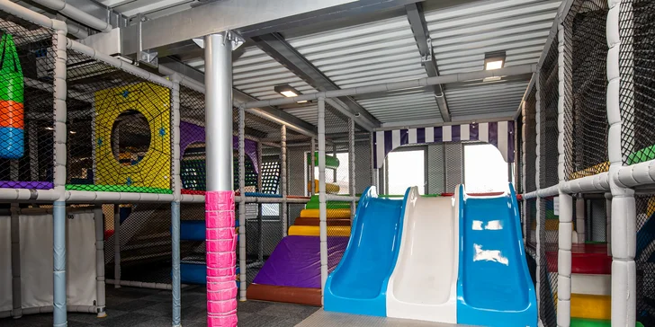 KINDERLAND: Vstup do najväčšej detskej izby na Slovensku plnej trampolín