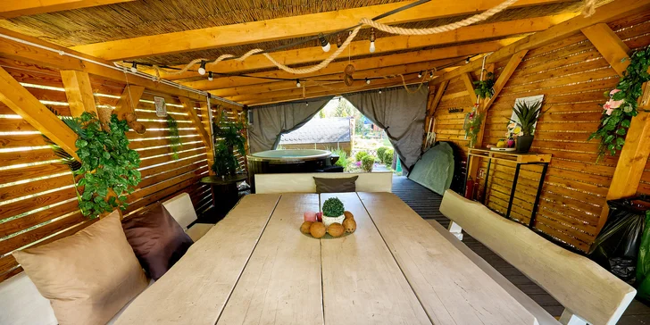 Havaj alebo africké safari v poľskom glampe: luxusné jurty pre 5 osôb s kuchyňou a privátnou vírivkou