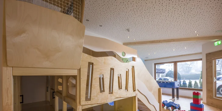 Tirolsko: 4* hotel s polpenziou, neobmedzeným wellness, fitness aj zapožičaním bicyklov