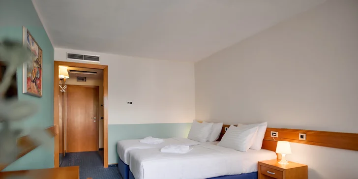 Crikvenická riviéra: hotel blízko pláží, polpenzia vrátane nápojov